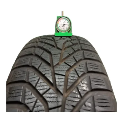 Yokohama BluEarth Winter V905 205/60 R16 usati