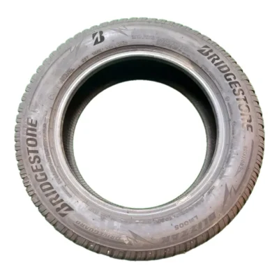 Bridgestone Blizzak LM005 225/60 R17 usato