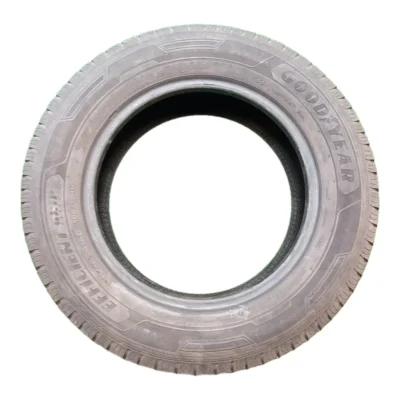 Goodyear EfficientGrip Cargo 215/65 R16C usato