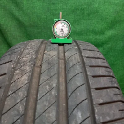 Kleber Dynaxer UHP 225/45 R19 96W usato