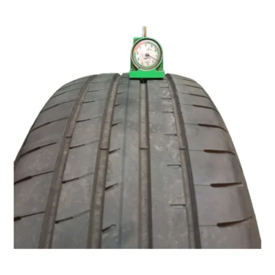 Goodyear Eagle F1 Asymmetric 5 235/55 R17 usato
