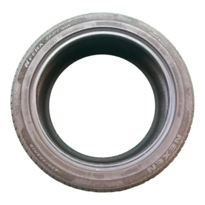 Nexen NFERA Sport SUV SU2S 235/45 R19 95W