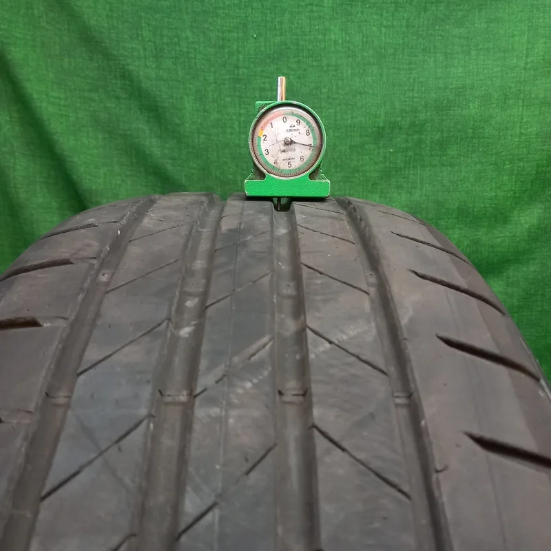 Bridgestone TURANZA T005 MO 235/50 R19 99W usato