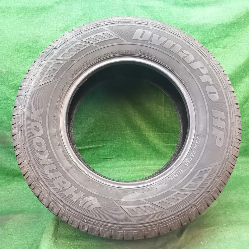 Hankook Dynapro HP 235/75 R16 usato 6.5mm