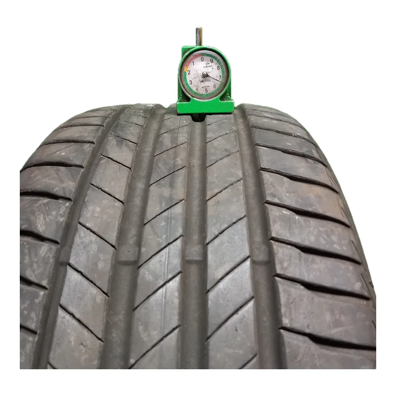 Bridgestone TURANZA T005 AO 225/40 R18 92Y usato
