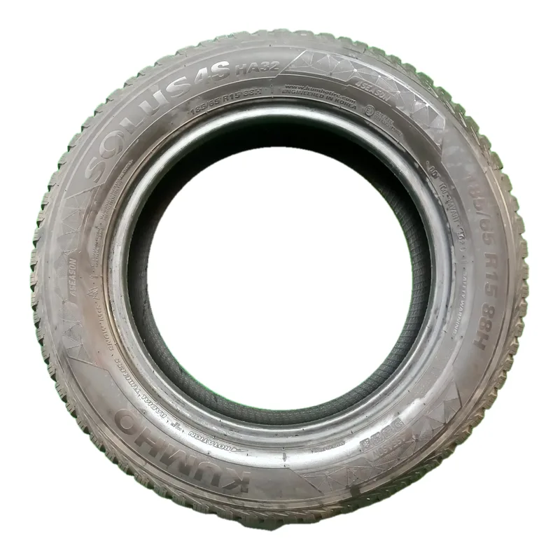 Kumho SOLUS 4S HA32 185/65 R15 88H usato