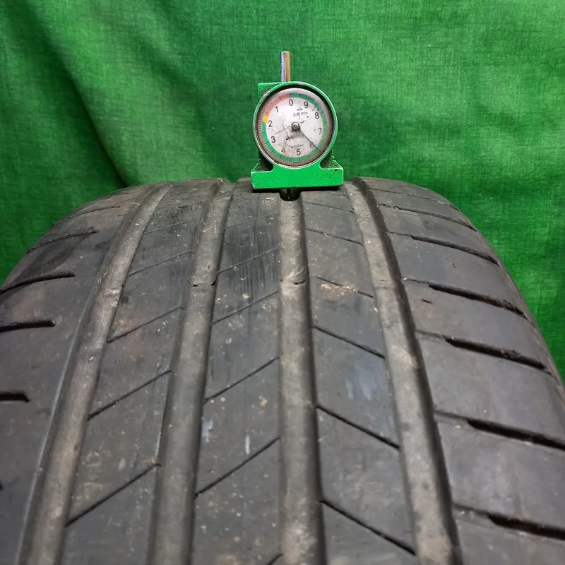 Bridgestone TURANZA T005 225/45 R18 91V usato
