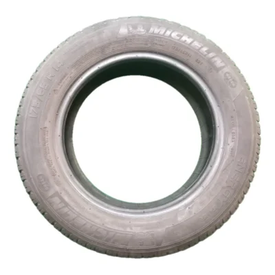 Michelin Energy Saver + 175/65 R14 82T usato