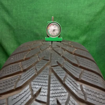 Kumho WINTERCRAFT WP52 215/65 R16 98H usato
