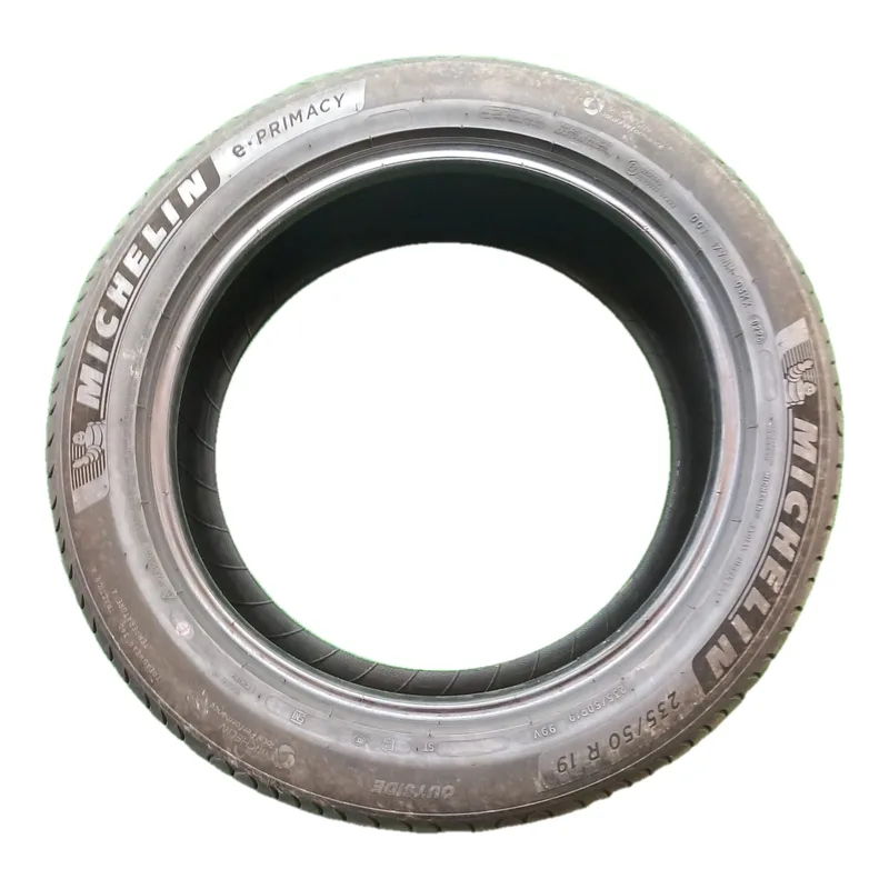 Michelin e.PRIMACY 235/50 R19 99V usato