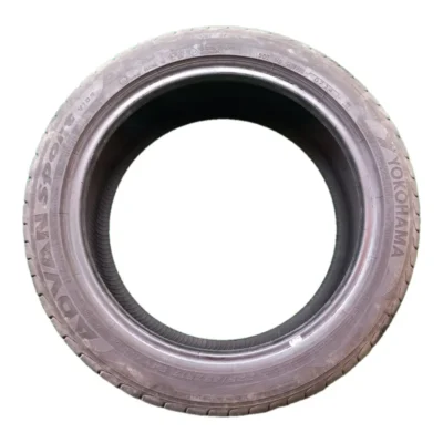 Yokohama Advan Sport V105 225/45 R17 94Y usato