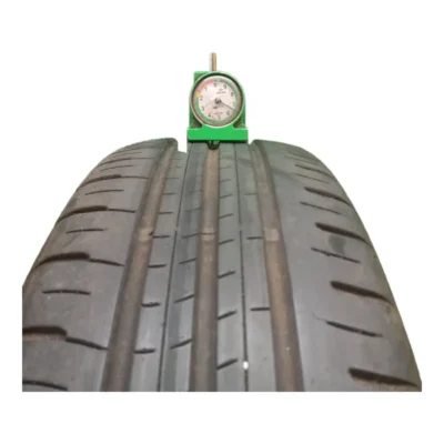 Falken Ziex Ze010b 205/55 R16 95H usato