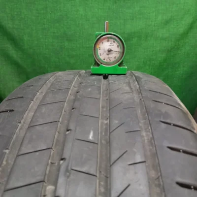 Bridgestone Alenza 001 235/50 R18 99V usato