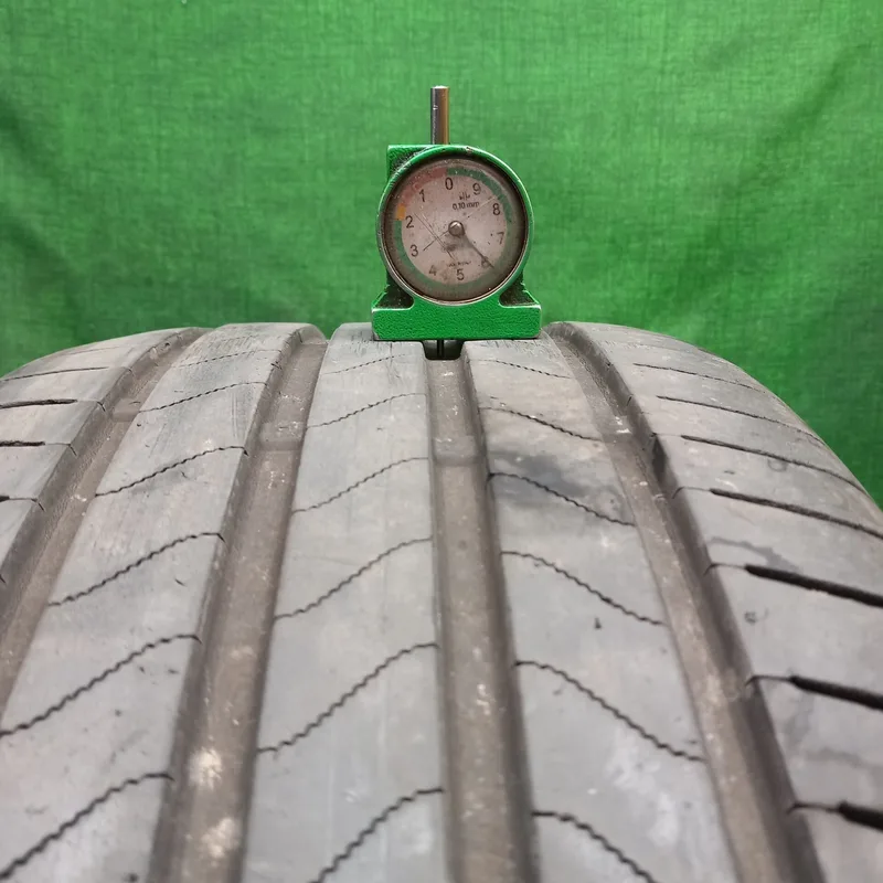 Bridgestone TURANZA 6 Enliten 235/55 R17 usato